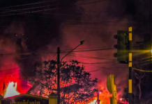 ไฟไหม้อู่ซ่อมรถยนต์ “ช่างรอด” วอดทั้งหลัง โชคดีไร้เจ็บ–เสียชีวิต หน่วยงานและชาวบ้านร่วมระดมช่วยเหลือ